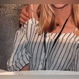 Off the shoulder top, navy/white